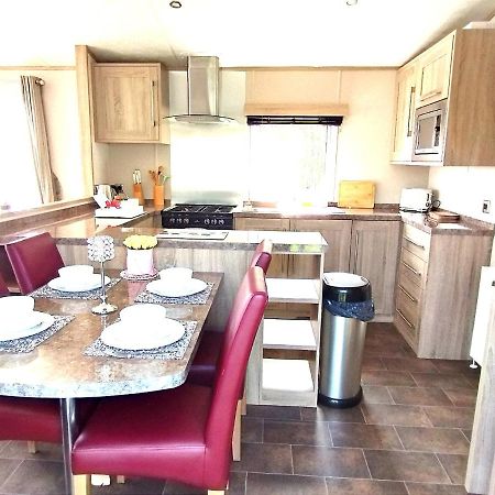 Sand Le Mere Holiday Village Caravan Hire Tunstall  Exteriér fotografie