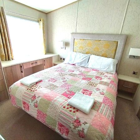 Sand Le Mere Holiday Village Caravan Hire Tunstall  Exteriér fotografie