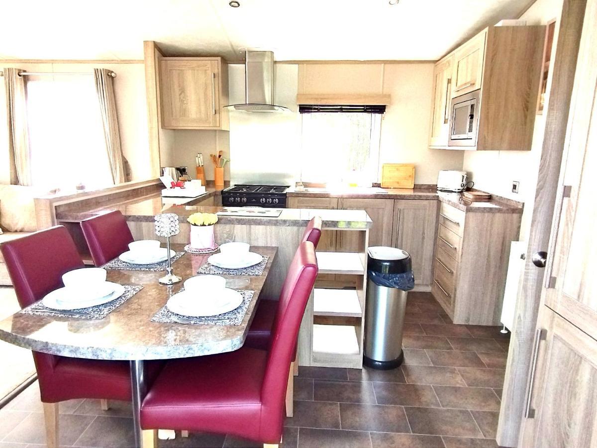 Sand Le Mere Holiday Village Caravan Hire Tunstall  Exteriér fotografie