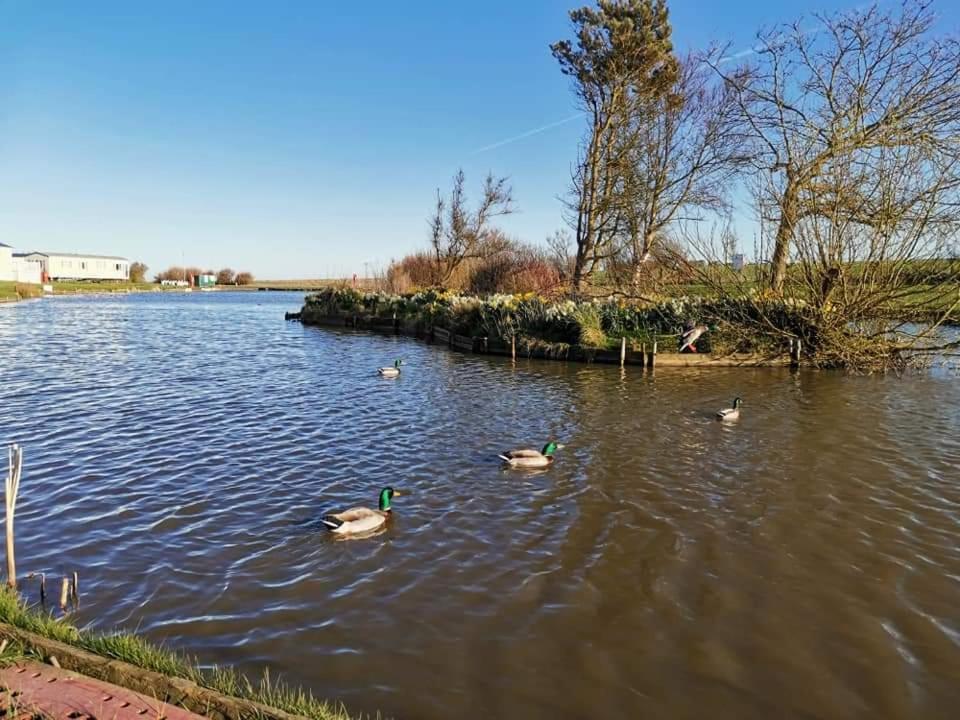Sand Le Mere Holiday Village Caravan Hire Tunstall  Exteriér fotografie